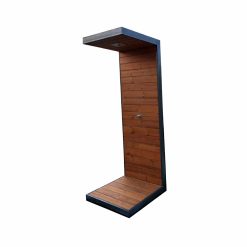 Moderne utedusj i tre og metall