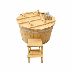 Badestamp i tre med intern ovn